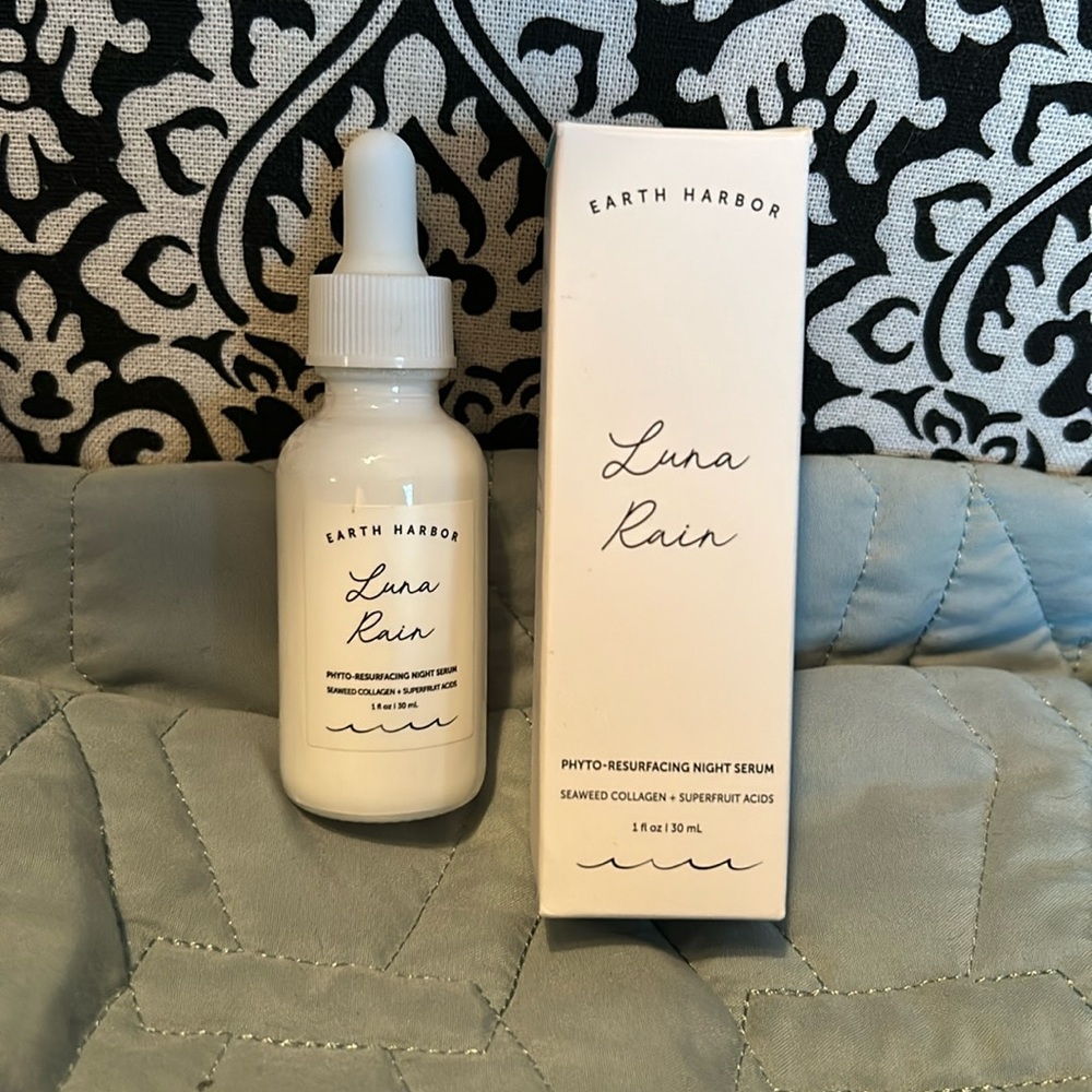 NWT, Earth Harbor, Luna Rain Phyto-Resurfacing Night Serum, 30ml, cruelty free❤️